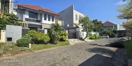 Rumah VILLA WESTWOOD Pakuwon City , Strategis