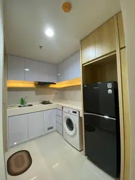 Apartemen 2 KT 2 KM, Furnished di Orange County Cikarang, 160 JT/Thn!