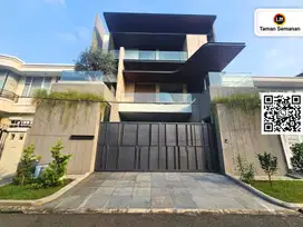 Rumah Megah di Puri Indah Jakarta Barat – 12x25 m, 4 Lantai, Ada Lift