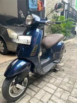 Vespa Primavera IGet 150 Midnight Blue