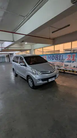 T. Avanza ac double manual 1.3 vvti