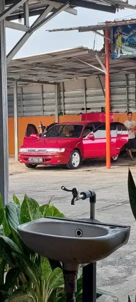Toyota Great Corolla 1.6 SEG M/T th 1995 Merah Merona