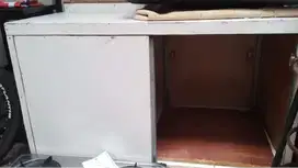 booth jualan atau lemari penyimpanan kondisi bekas tapi masih bagus