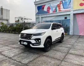 LOW KM 28RB Fortuner VRZ GR 2.8 2023