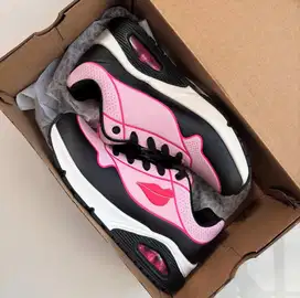 Sepatu Skechers Black Pink