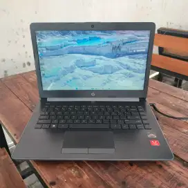 Laptop Editing Merek HP Ryzen 5 ram 8gb ssd 128gb