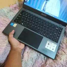 Laptop Merek Axioo Hype 1 ram 4gb ssd 128gb layar 14 inch