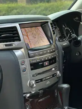 LEXUS LX570 SUPER TERAWAT