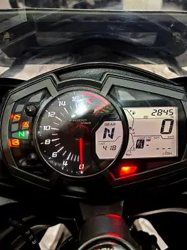 Zx25R ABS Qs 4cilinder KM.2rb 3 Pearl White. Anugerah motor rungkut