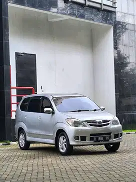 DP 14JT // TOYOTA AVANZA G 1.3 AT 2010