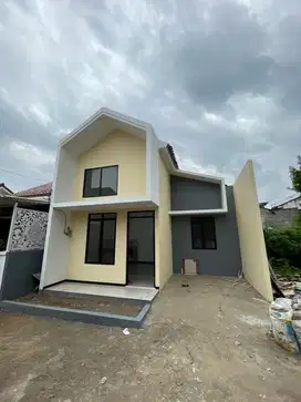 Dipasarkan Rumah Minimalist 5 menit Tol Jatikarya,sebrang Mall Ciputra