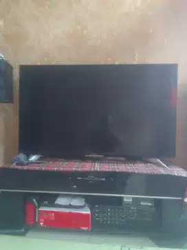 Di jual TV Smart TV 50 in merek sharp