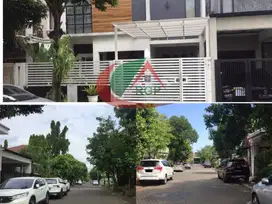 Dijual Rumah Cantik 3 Lantai - Raffles Hills Cibubur Siap Huni