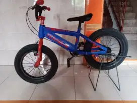 Sepeda BMX size 16 ban jumbo