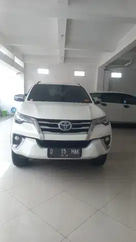Fortuner VRZ 2016 AT Tangan 1 nopol cantik pajak panjang bln 5