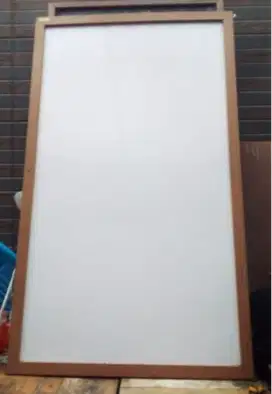 Papan tulis spidol