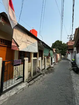 Di jual kontrakan 3 pintu  Lokasi ketapang Cipondoh Tangerang