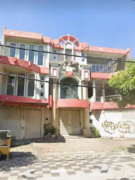 Strategis Poll Rumah Usaha Nol Jalan Mayjen Sungkono
