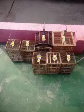 Kandang Sangkar Burung Bekas Cocok Untuk Burung Kecil