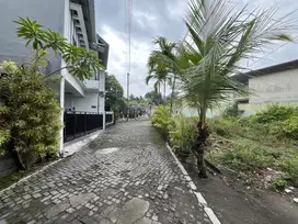 JUARANYA KOST: Tanah Pogung 800 Meter Kampus UGM Jogja