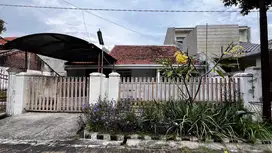 Disewakan rumah Rungkut Asri, 1 lantai, dekat kampus UPN, dekat MERR
