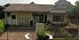 Dijual cepat Rumah di pinggir jalan besar seluas 400m
