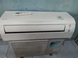 Ac daikin 1 pk dingin parah