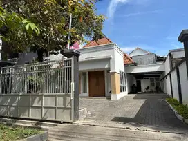 Rumah Komersial Surabaya Pusat ️ ️Lokasi sangat Strategis