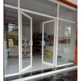 Sekat toko aluminium dan kaca