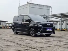 Toyota Voxy 2.0 Matic 2018 Km 105rb Tangan 1