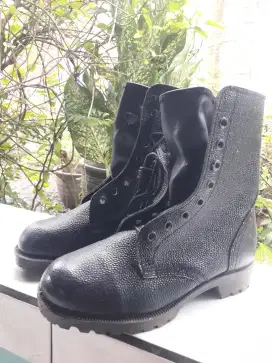 Sepatu PDL Satpam