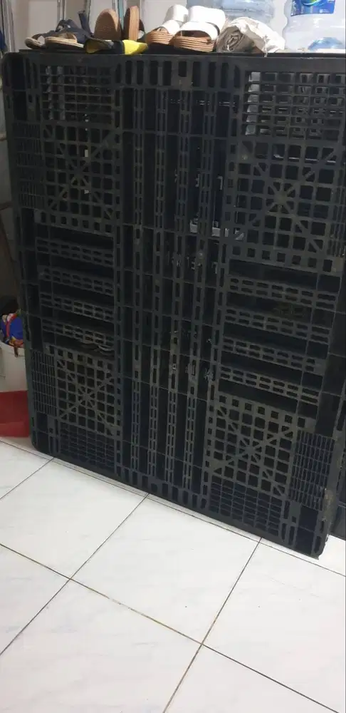 palet pastik sudah tidak pakai kondisi masih sangat2 bagus