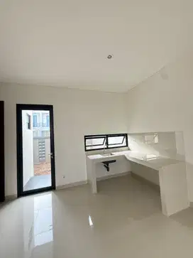Dijual Rumah Siap Huni di Podomoro Park Clester Sadyagriya