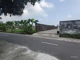 5 Menit Hyatt Regency 10 Menit Kampus UGM Tanah Jogja Sleman Premium