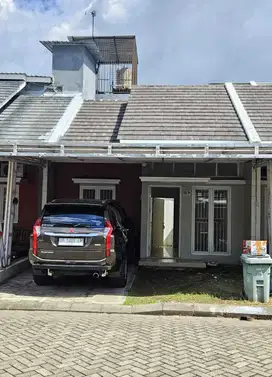 Dijual Rumah Free Kanopi di Royal Spring - Makassar