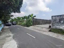 Tanah Jl. Damai Posisi Hook Lingkungan Villa Dan Resto Area Jakal Km 8