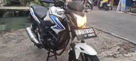 cb 150 r th 2013 mulus bagus mesin sehat