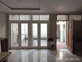 Rumah Bagus Murah Terawat Siap Huni Cluster Nyaman Batununggal.