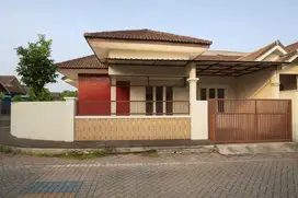 ‼️MURAH,BEST DEAL‼️RUMAH HOOK NIRWANA EKSEKUTIF RUNGKUT SUDAH RENOVASI