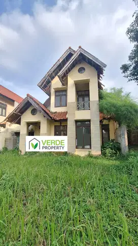 Rumah Tua Hitung Tanah Hadap Utara di Alam Sutera Tangerang