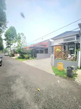 Di jual rumah mininalis sentul city siap huni