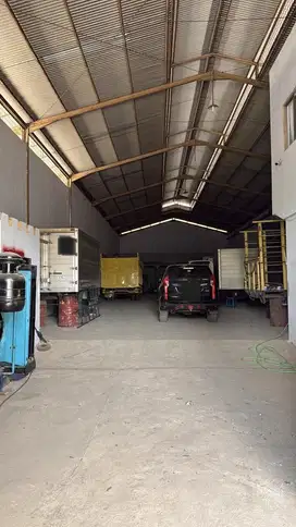 DIJUAL GUDANG JALAN KAYU PUTIH