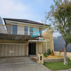 Rumah Royal Residences Surabaya Barat Minimalis dekat Pakuwon Mall