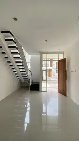 Rumah Villa 2 Menit dari Jatimpark 2 & BNS | Free Full Furnished