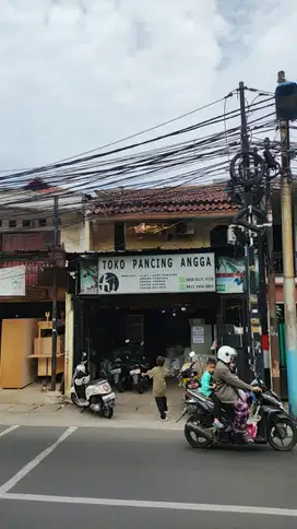 Dijual cepat BU rumah di Kelapa Dua Wetan ciracas siap huni 2 lantai