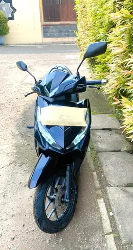 Vario 125 LED Thn 2017