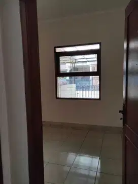 Disewakan Rumah Siap Huni di Setra Dago Antapani