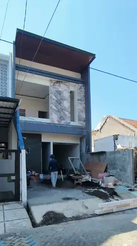 ‼️BARU GRESS READY‼️RUMAH RUNGKUT MAPAN LOKASI STRATEGIS Dekat MERR