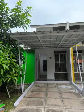 Di sewakan rumah