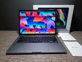 MacBook Pro 2020 i5 Touchbar 13in 8/256 GB fullset